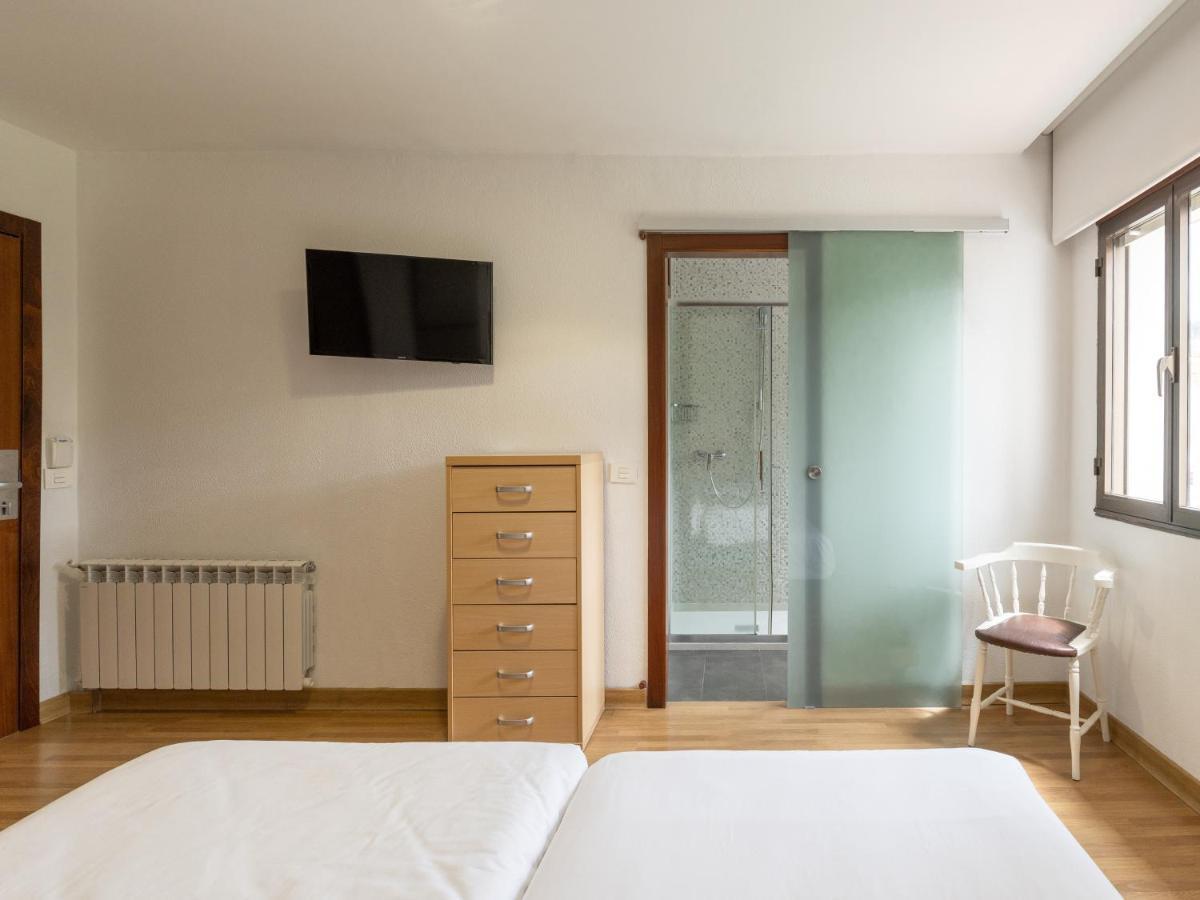 Hotel Rosalia De Castro Понтеведра Экстерьер фото