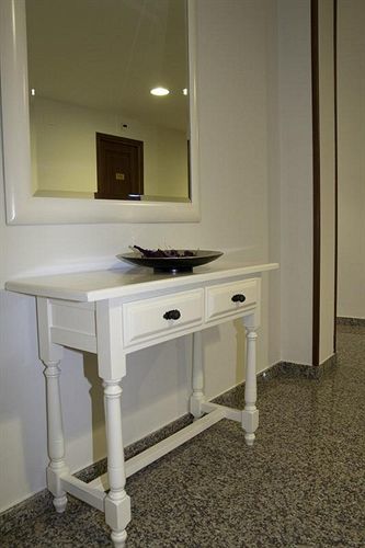 Hotel Rosalia De Castro Понтеведра Экстерьер фото